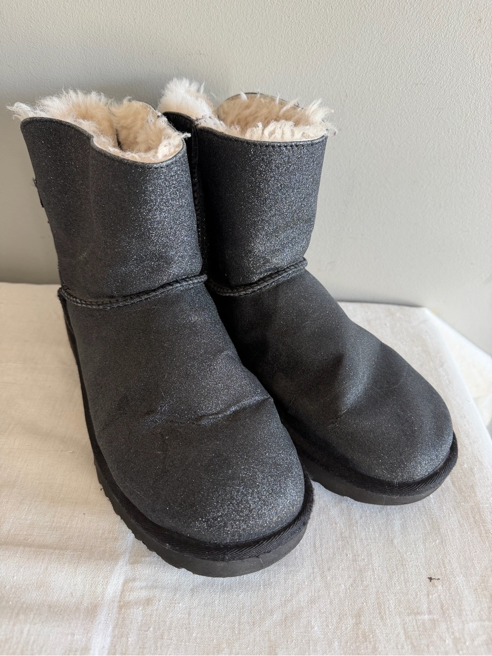 UGG Black Short Shearling-Lined Women's Boots